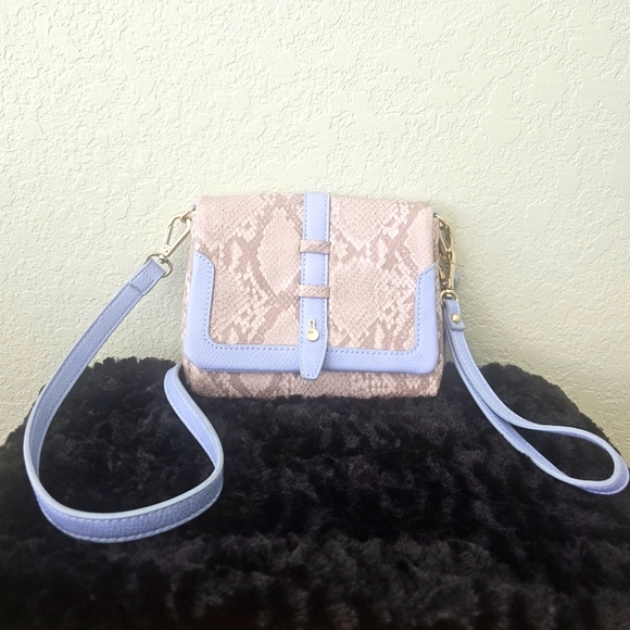 Charming Charlie Snake Skin Print Women's Bag - Picture 1 of 4